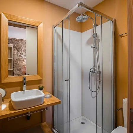 Apartment Stone-crafted Tranquility With A Relaxing Pool *