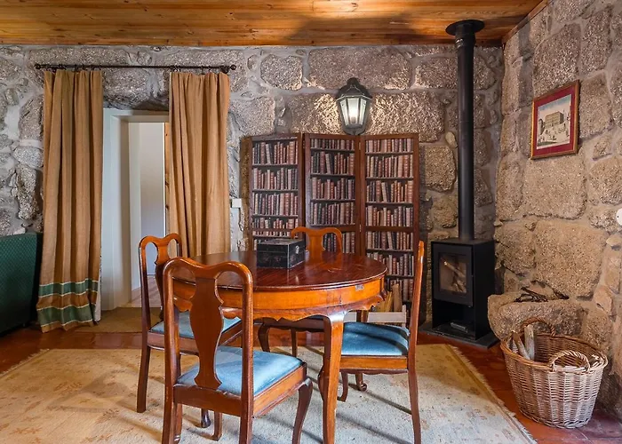 Casa Do Pomar - Manor House Дом отдыха *