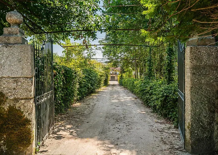 Casa Do Pomar - Manor House بيت للعطل Taide